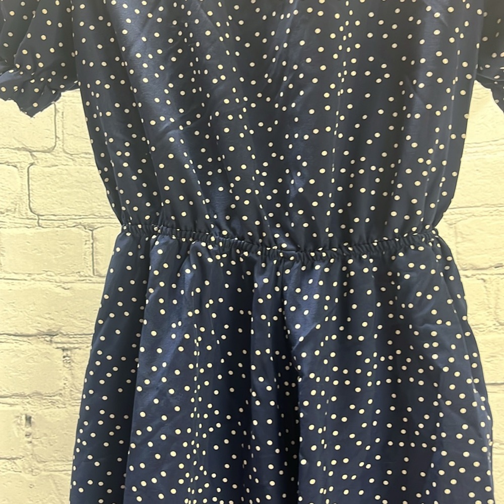 Blue and white polkadotted romper - Picture 5 of 6